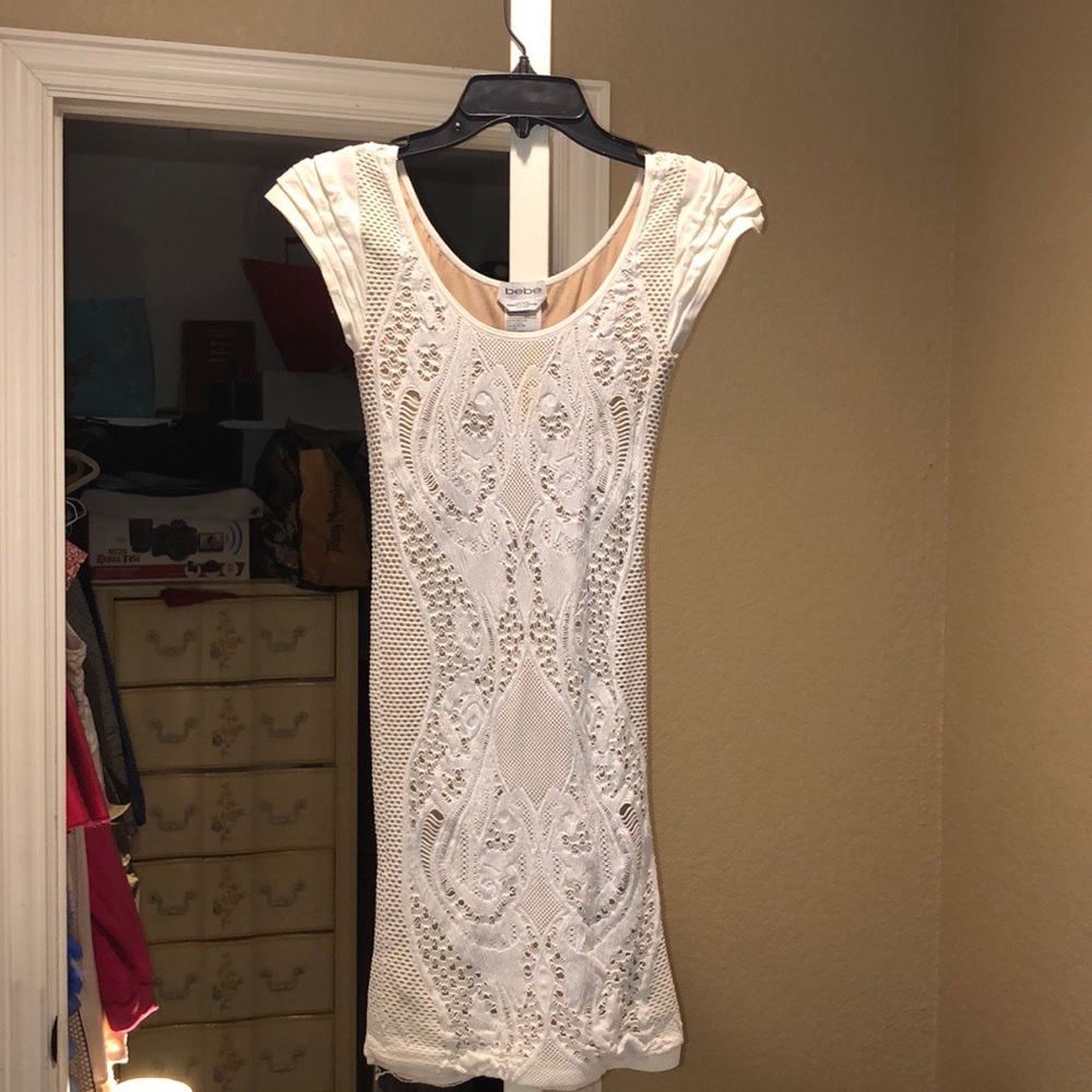 White tight patterned dress